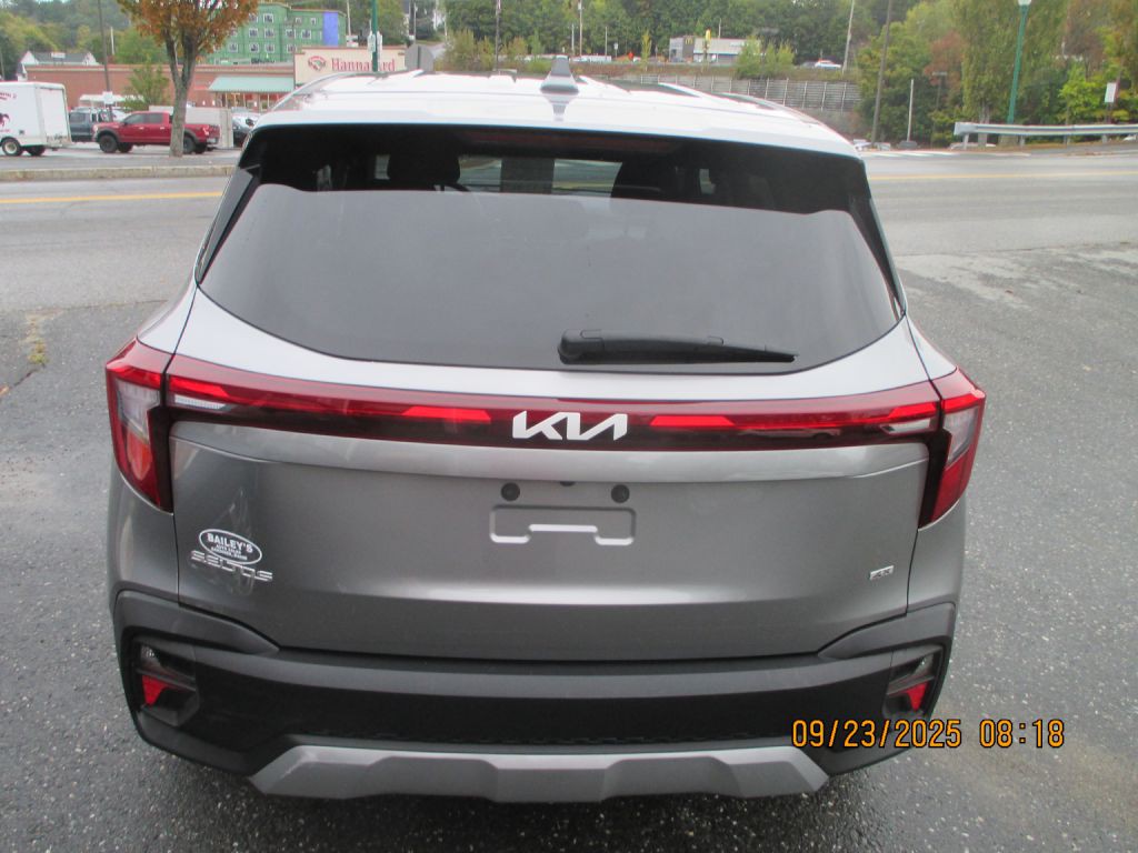 2024 Kia Seltos Image 7