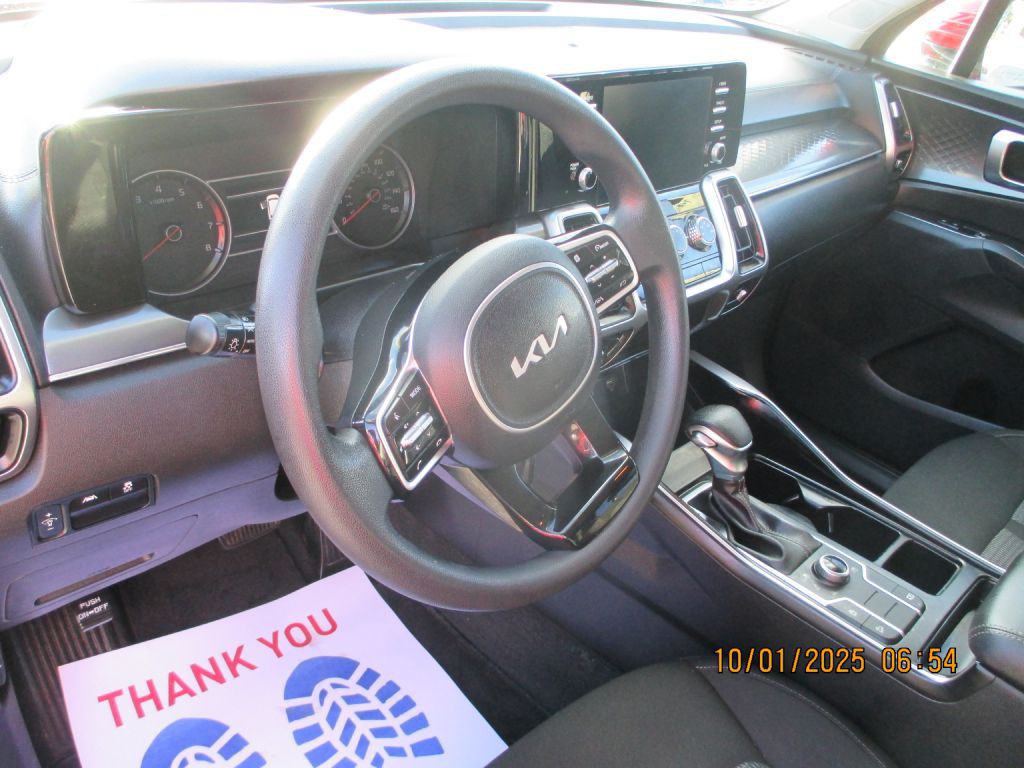 2022 Kia Sorento Image 8