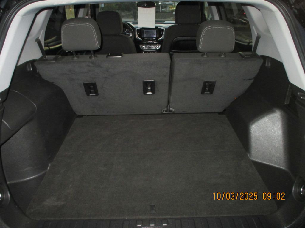2023 GMC Terrain Image 10