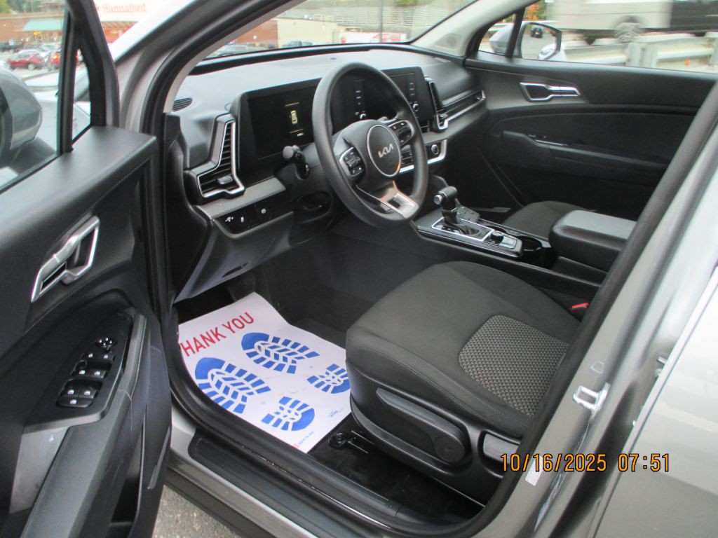 2023 Kia Sportage Image 5