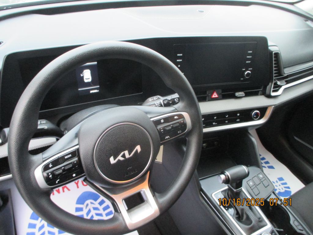 2023 Kia Sportage Image 6