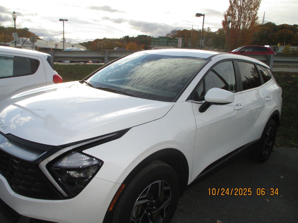 2023 Kia Sportage Image 3