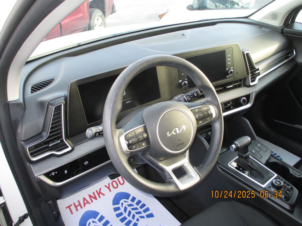 2023 Kia Sportage Image 5