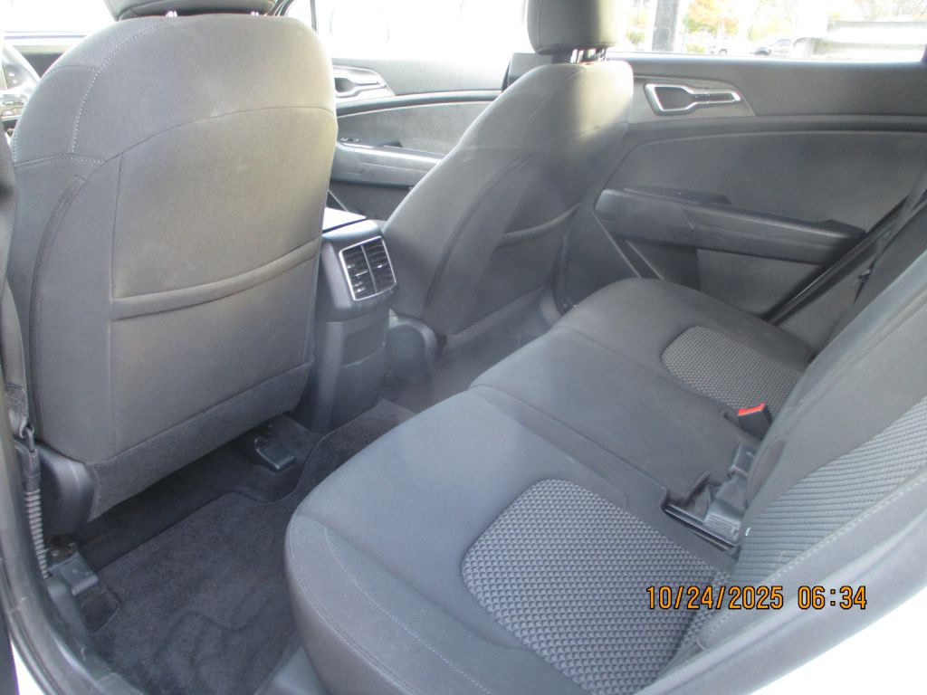 2023 Kia Sportage Image 6