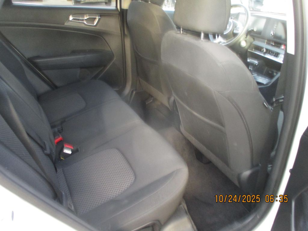 2023 Kia Sportage Image 10