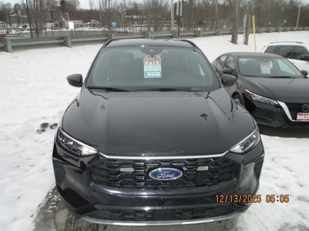 2024 Ford Escape Image 2