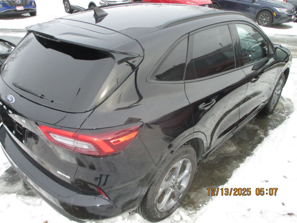 2024 Ford Escape Image 10