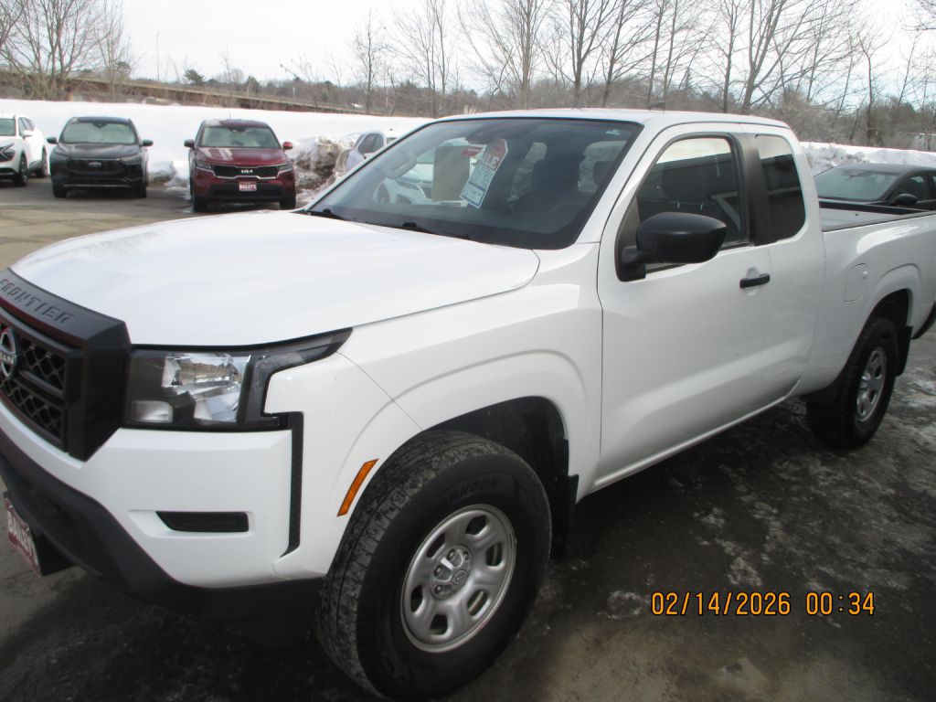 2023 Nissan Frontier Image 3