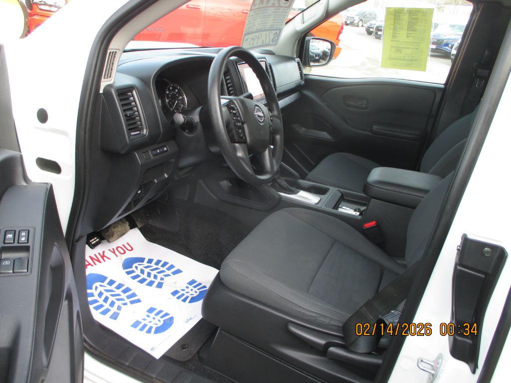 2023 Nissan Frontier Image 5