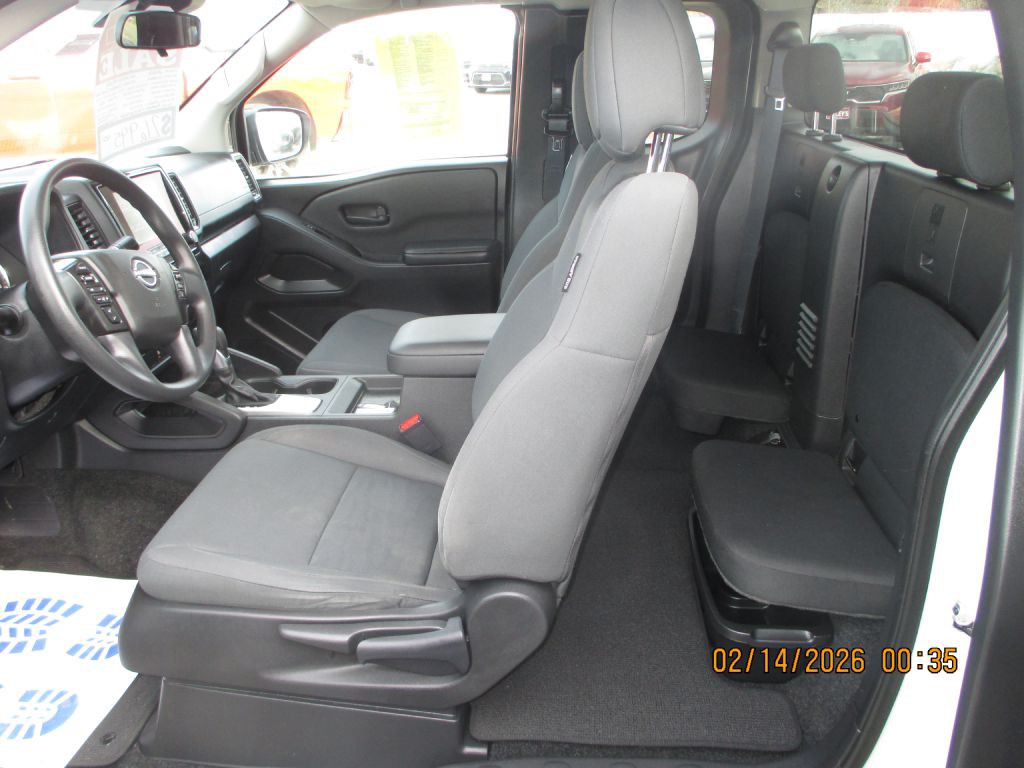 2023 Nissan Frontier Image 7