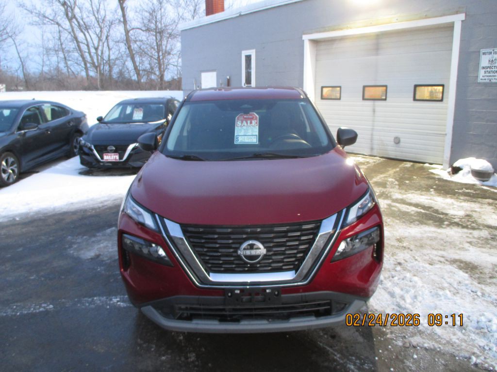 2023 Nissan Rogue Image 2