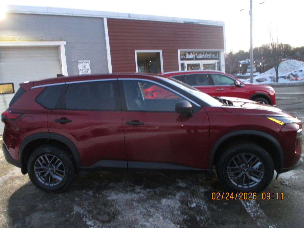 2023 Nissan Rogue Image 3