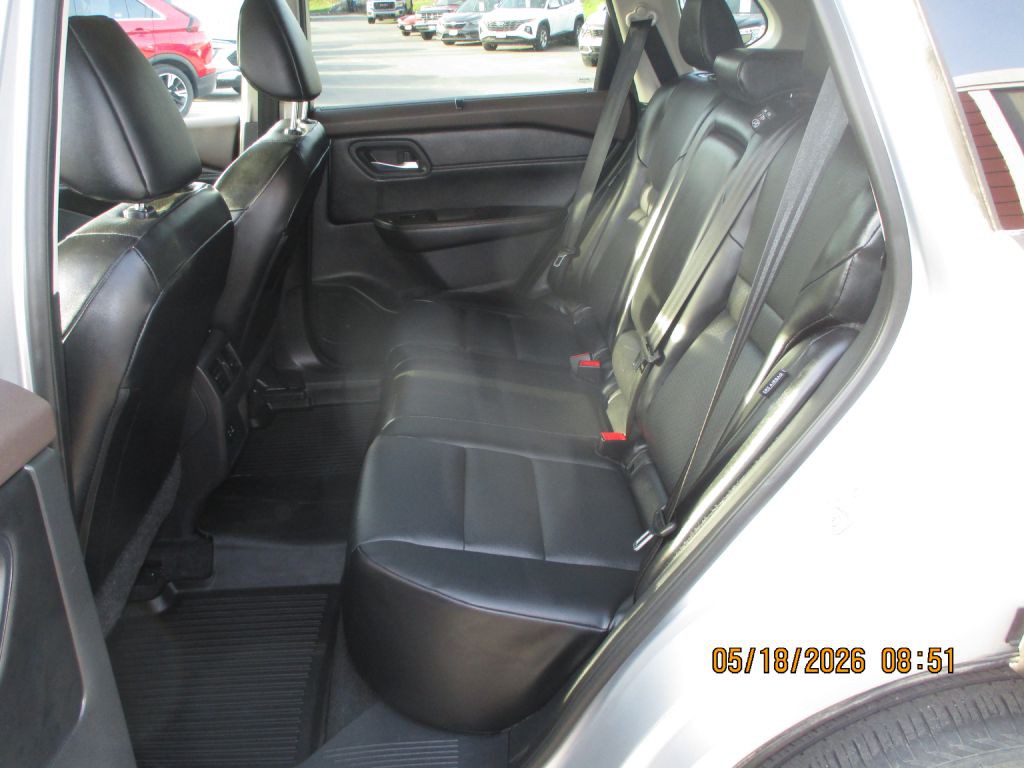 2023 Nissan Rogue Image 7