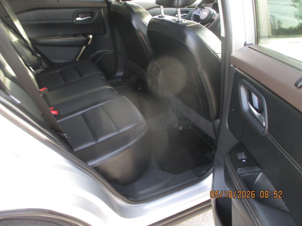 2023 Nissan Rogue Image 11