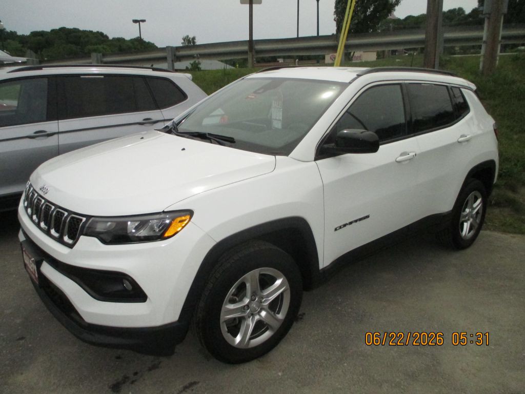 2023 Jeep Compass Image 3