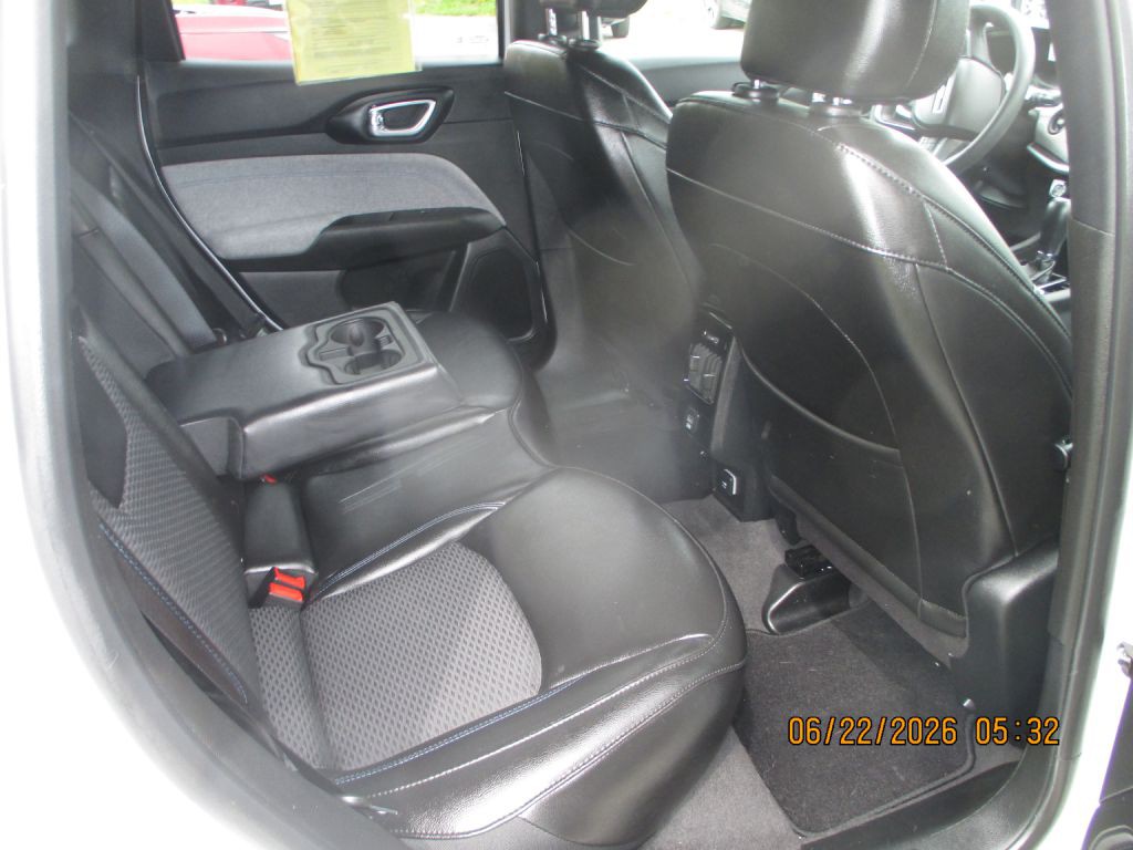 2023 Jeep Compass Image 11