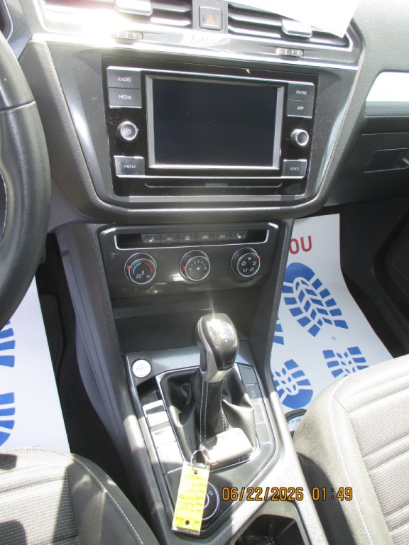 2023 Volkswagen Tiguan Image 8