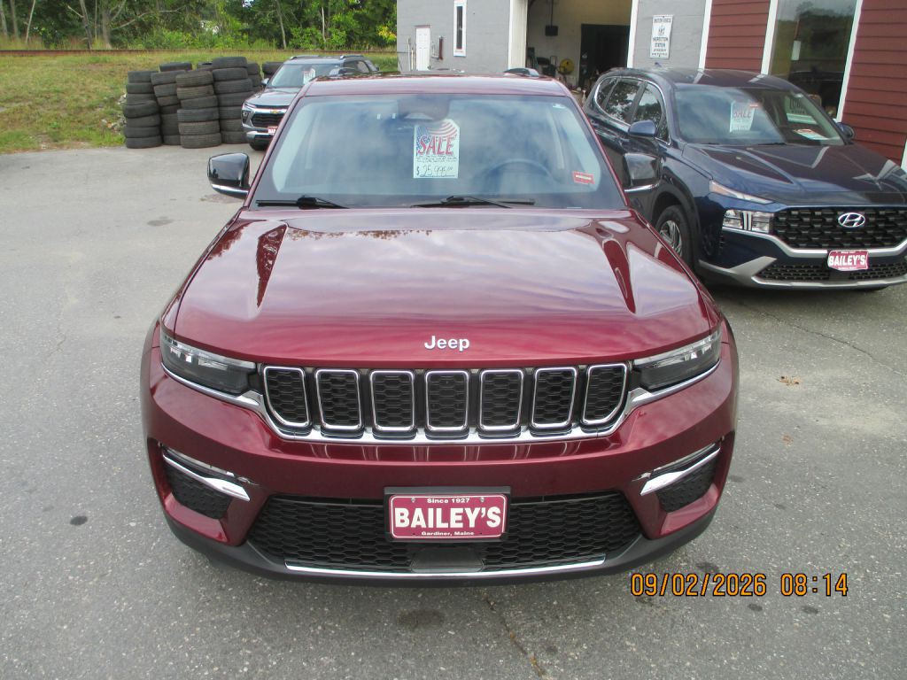 2023 Jeep Grand Cherokee Image 2