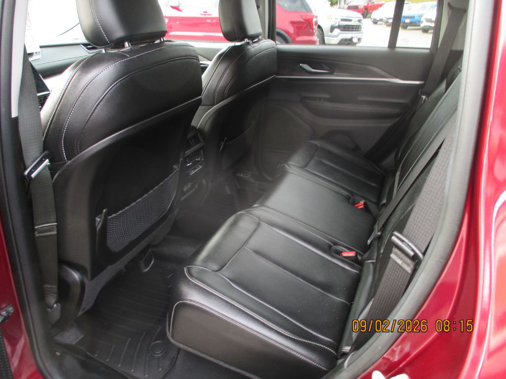 2023 Jeep Grand Cherokee Image 7