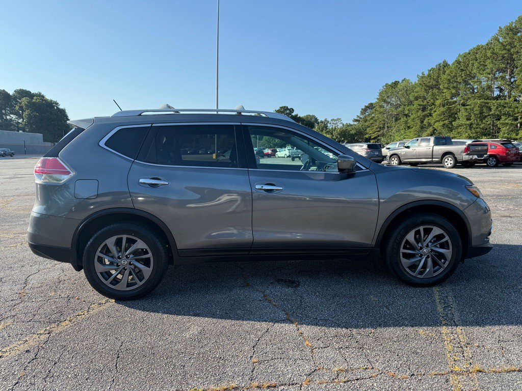2016 Nissan Rogue Image 8