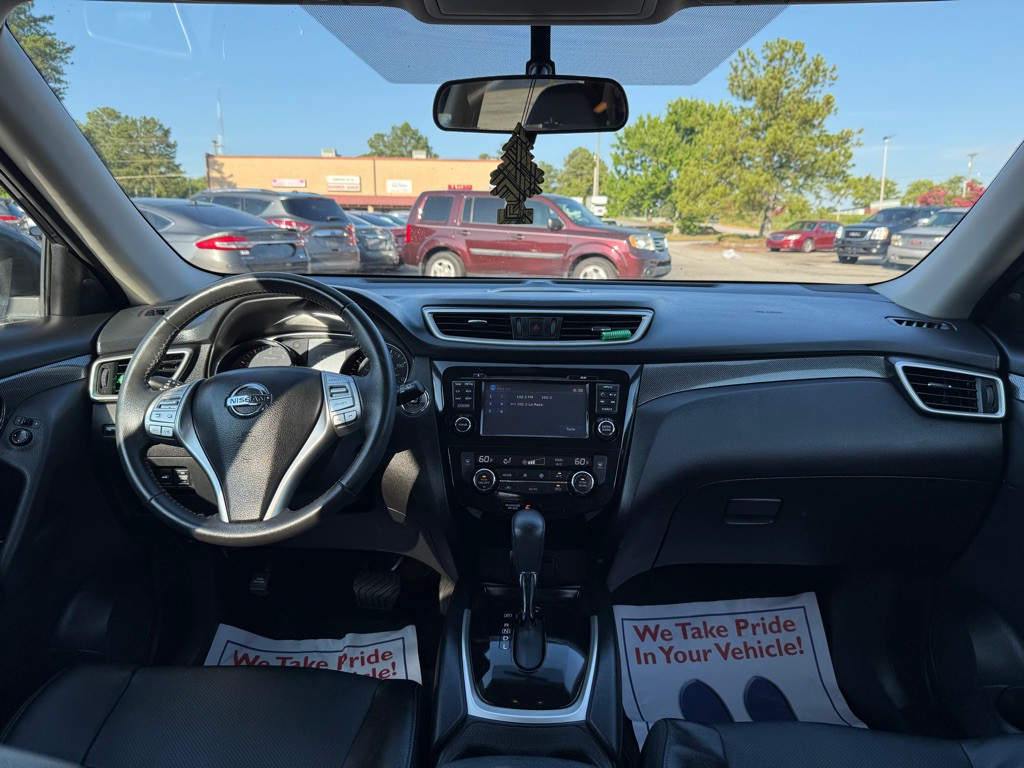 2016 Nissan Rogue Image 14