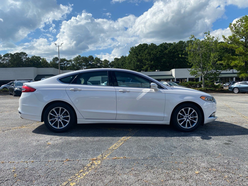 2017 Ford Fusion Image 4
