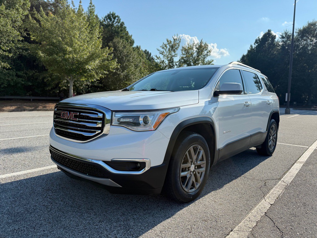 2018 GMC Acadia Image 2