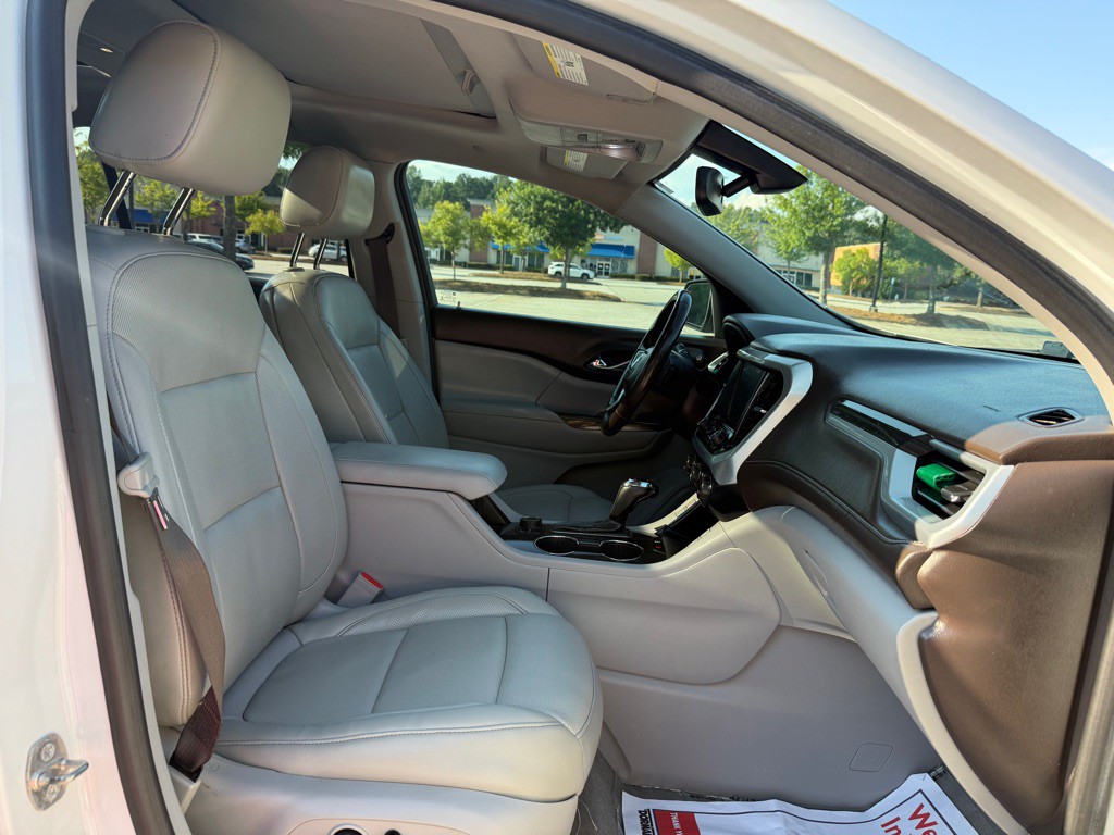 2018 GMC Acadia Image 5