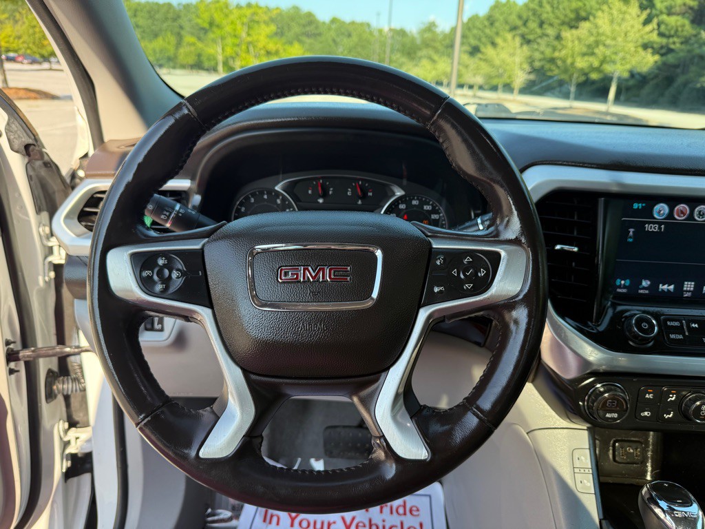 2018 GMC Acadia Image 15