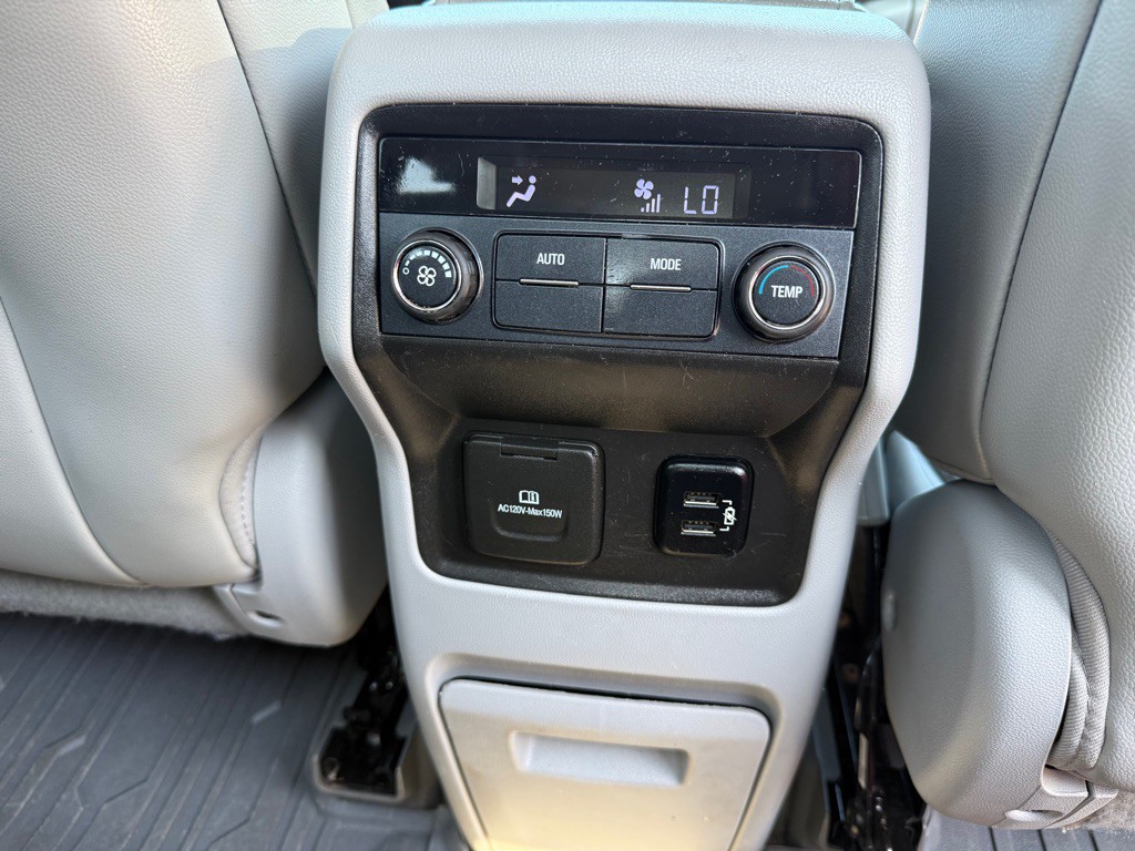 2018 GMC Acadia Image 17