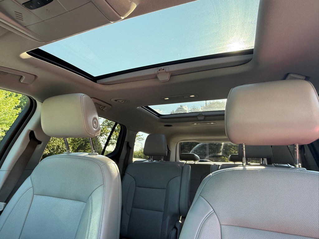 2018 GMC Acadia Image 18