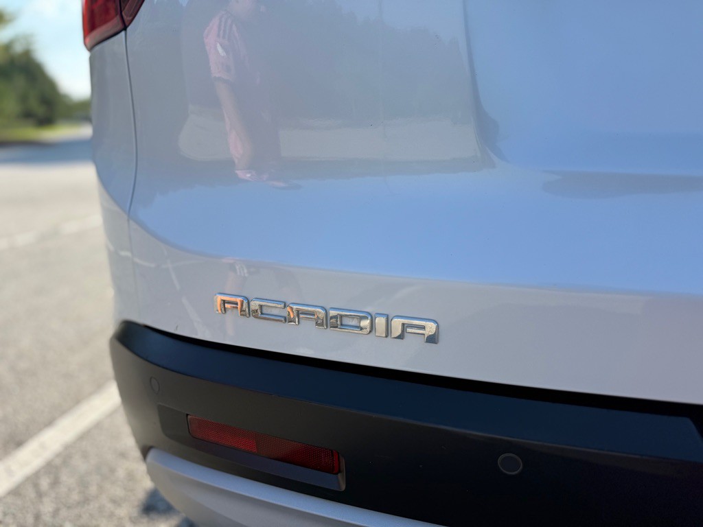 2018 GMC Acadia Image 19