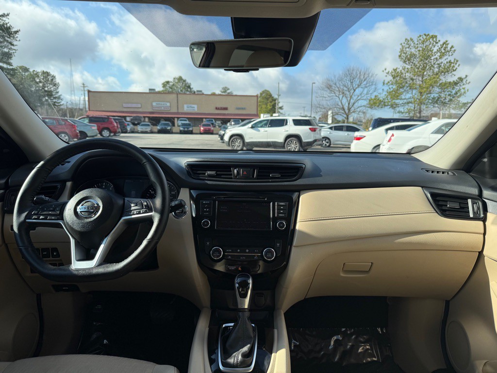 2019 Nissan Rogue Image 12