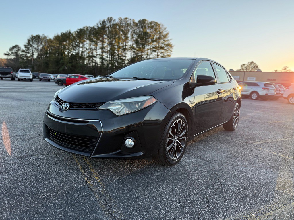 2015 Toyota Corolla Image 2