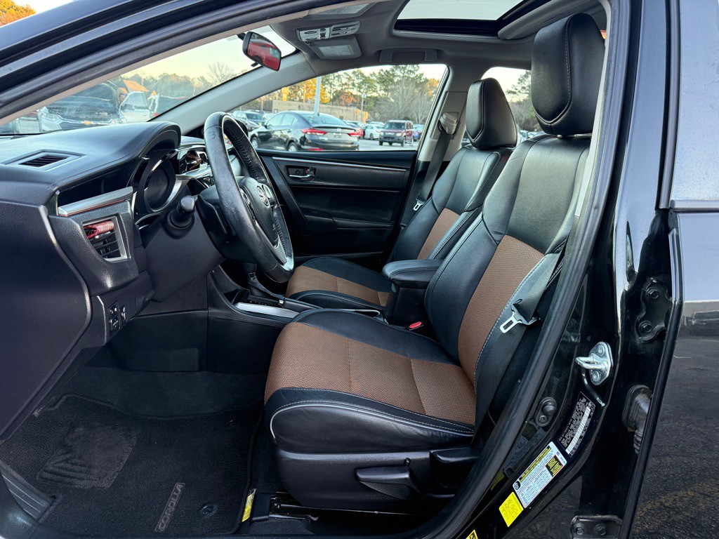 2015 Toyota Corolla Image 7