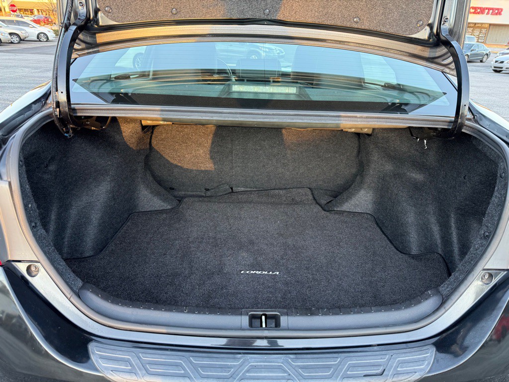 2015 Toyota Corolla Image 11