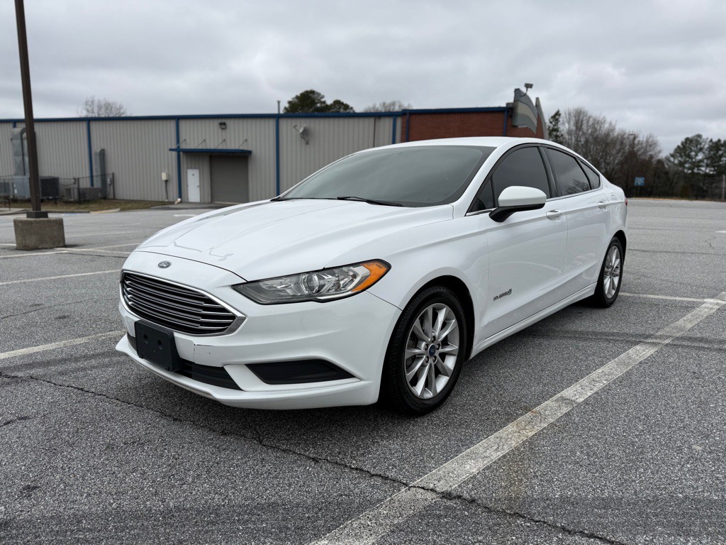 2017 Ford Fusion Image 2