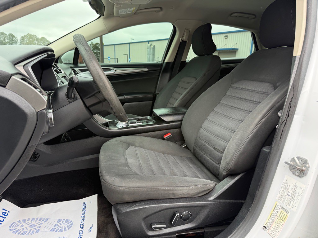 2017 Ford Fusion Image 7