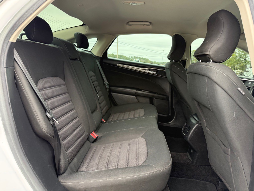 2017 Ford Fusion Image 9