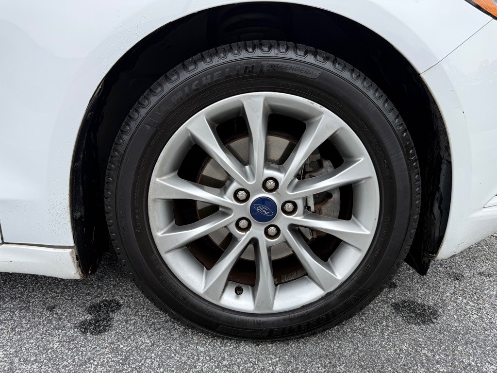 2017 Ford Fusion Image 18