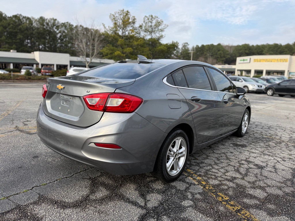 2018 Chevrolet Cruze Image 5