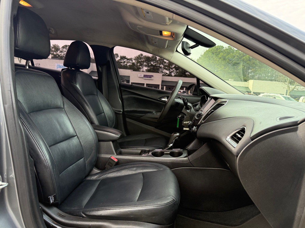 2018 Chevrolet Cruze Image 10