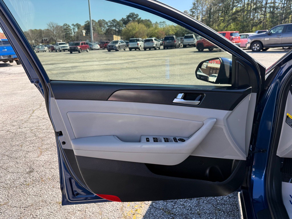 2017 Hyundai Sonata Image 20