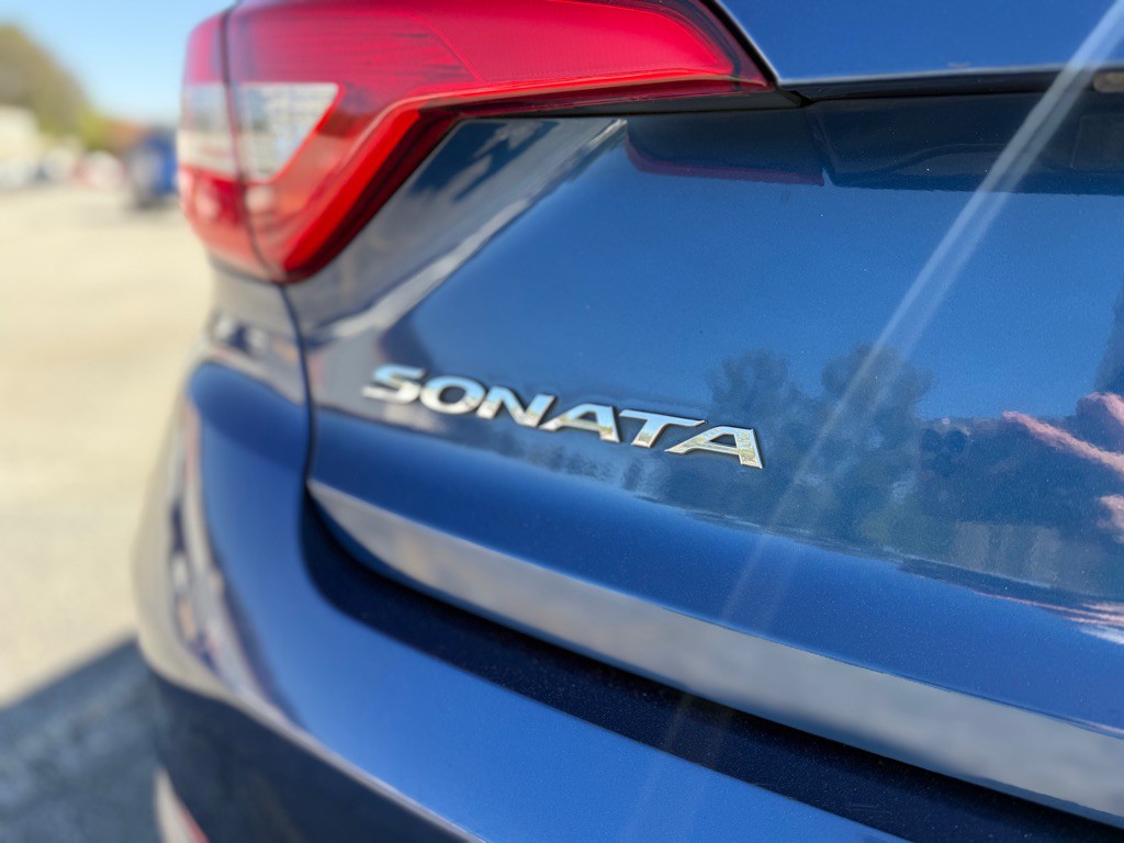 2017 Hyundai Sonata Image 23