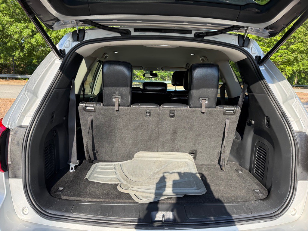 2017 Nissan Pathfinder Image 12