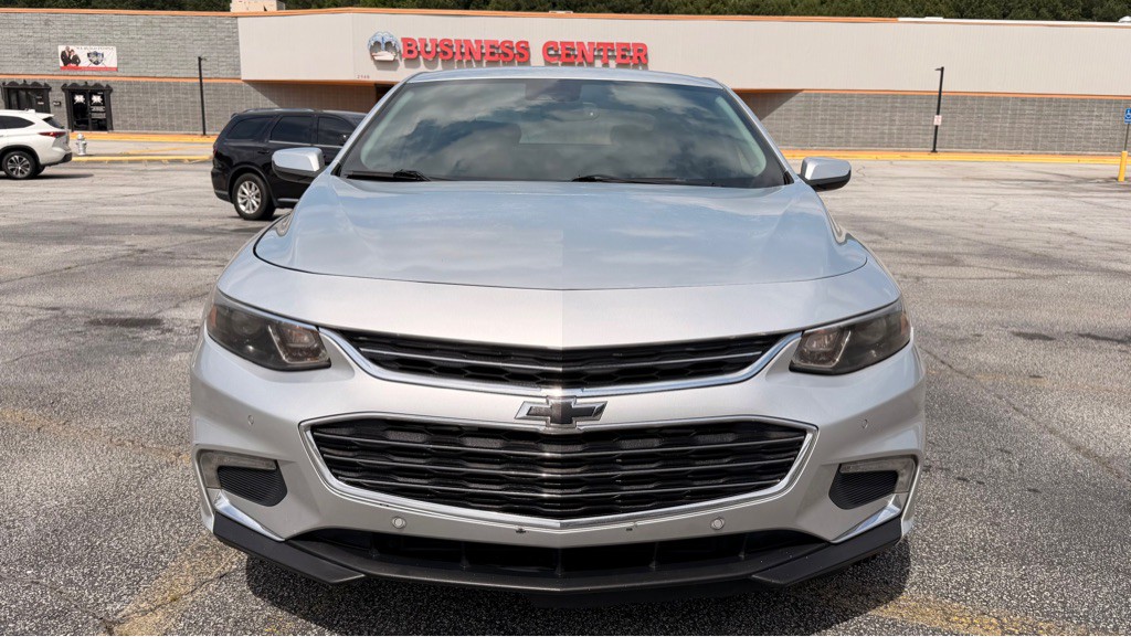 2016 Chevrolet Malibu Image 1
