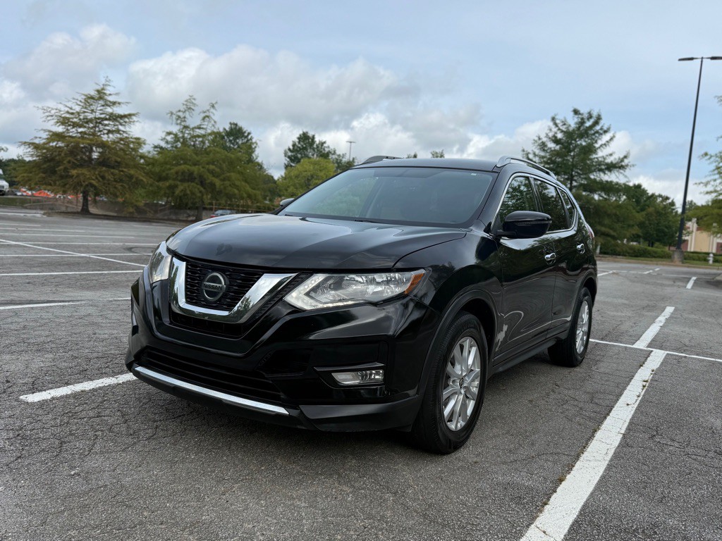 2018 Nissan Rogue Image 2