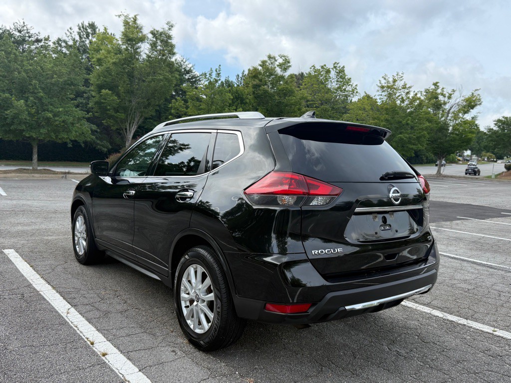 2018 Nissan Rogue Image 4