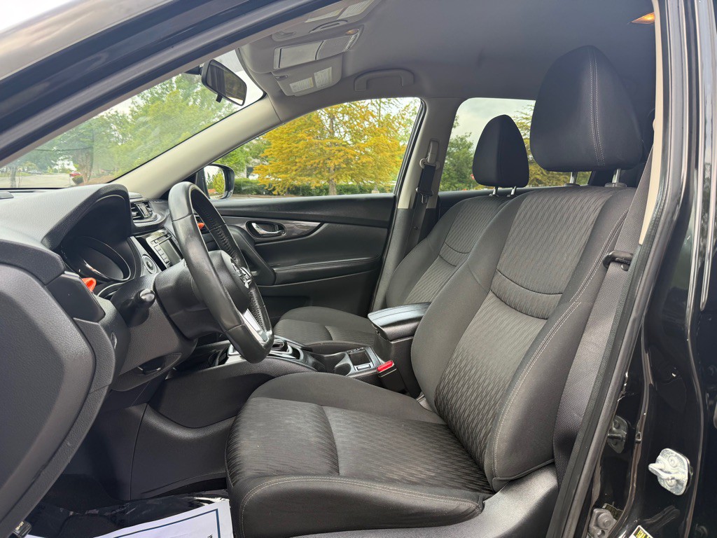 2018 Nissan Rogue Image 6
