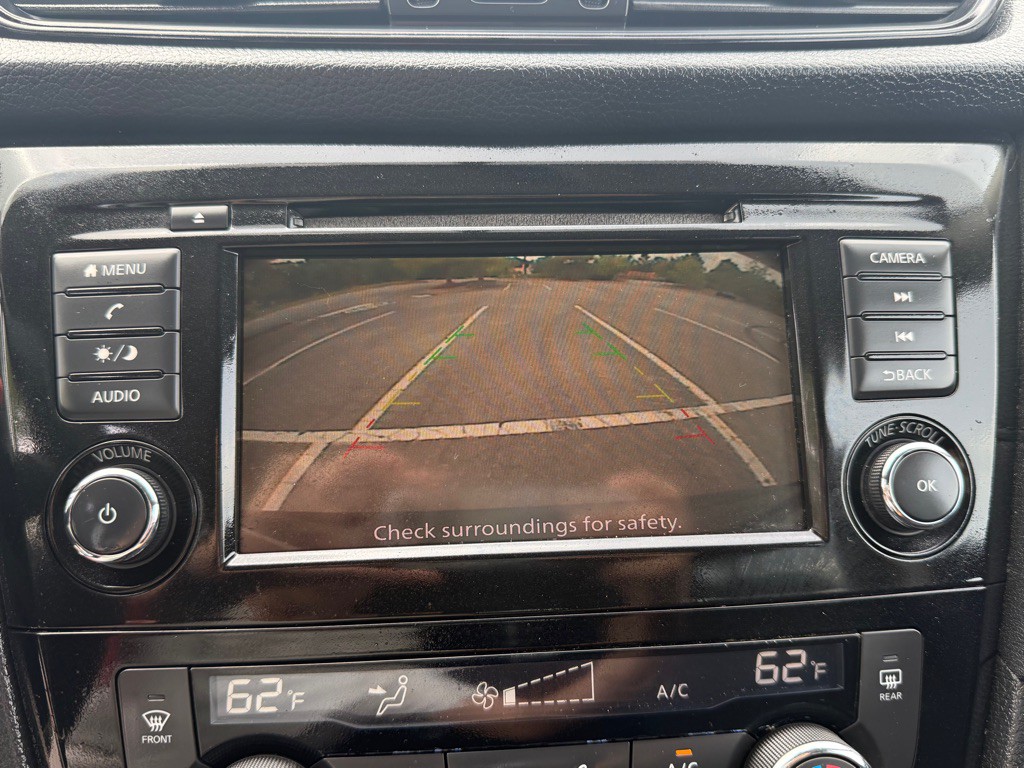 2018 Nissan Rogue Image 14